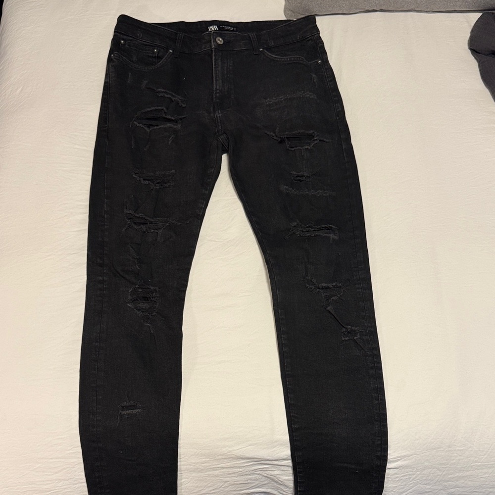 Zara Men's Skinny Black Patched Ripped Skinny Jeans size US36